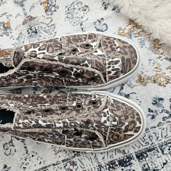Blowfish Play Natural Lion Leopard Print Canvas Low Top Sneaker Women US 10 - Picture 7 of 9